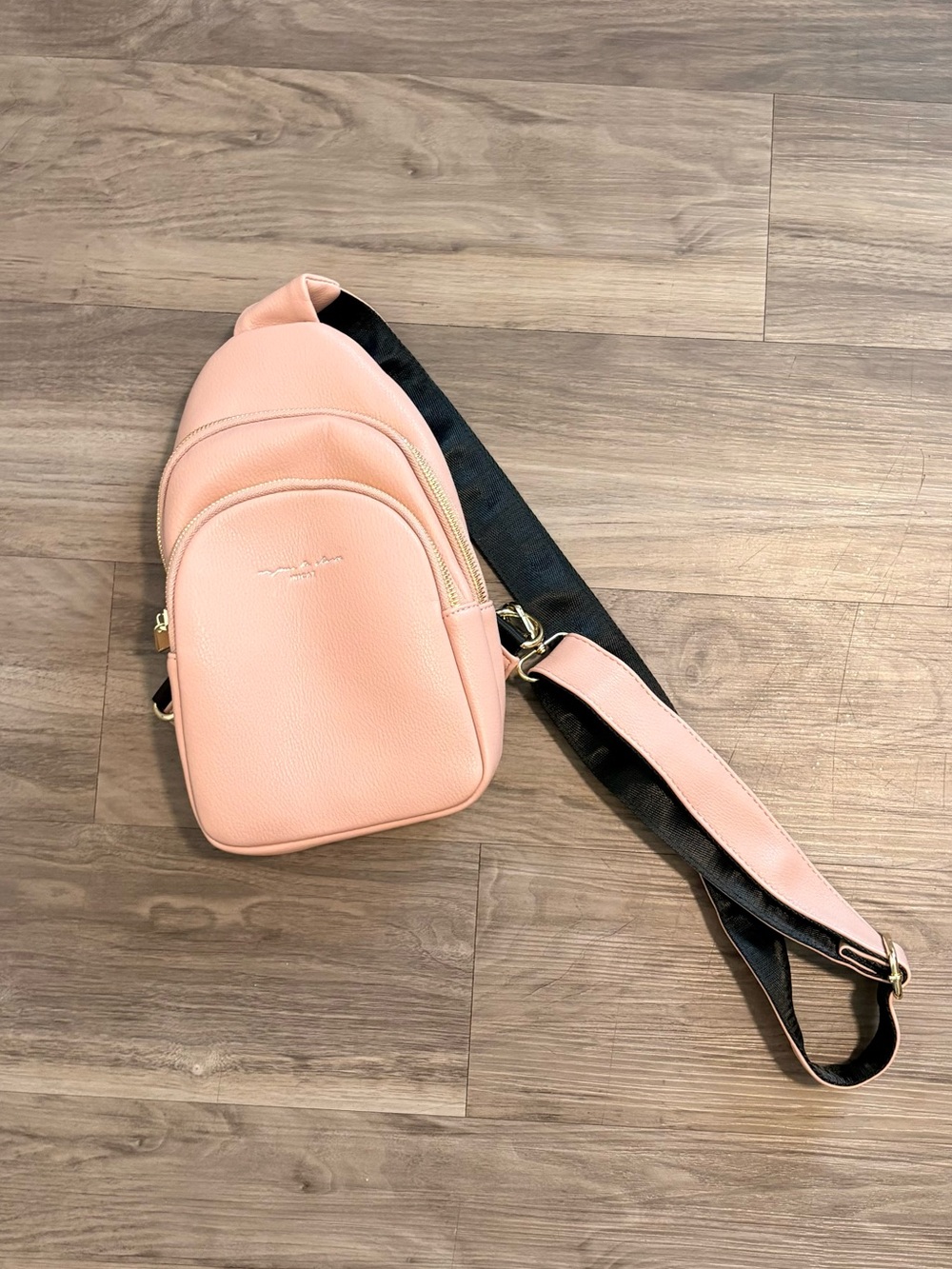 Inicat Amazon Brand Pink Sling Bag